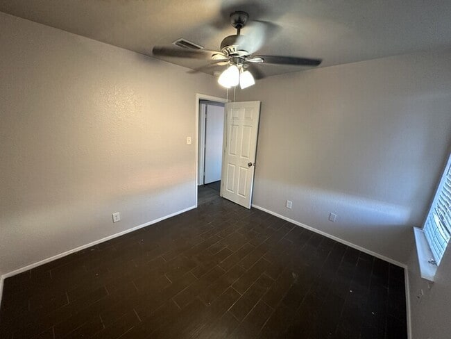 Building Photo - 6140 Vega Dr