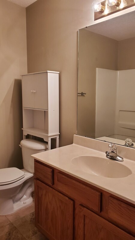 Foto del edificio - 1102 Cross Wood Ln