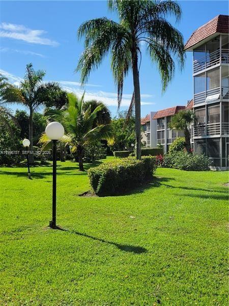 Foto del edificio - 3774 Inverrary Blvd