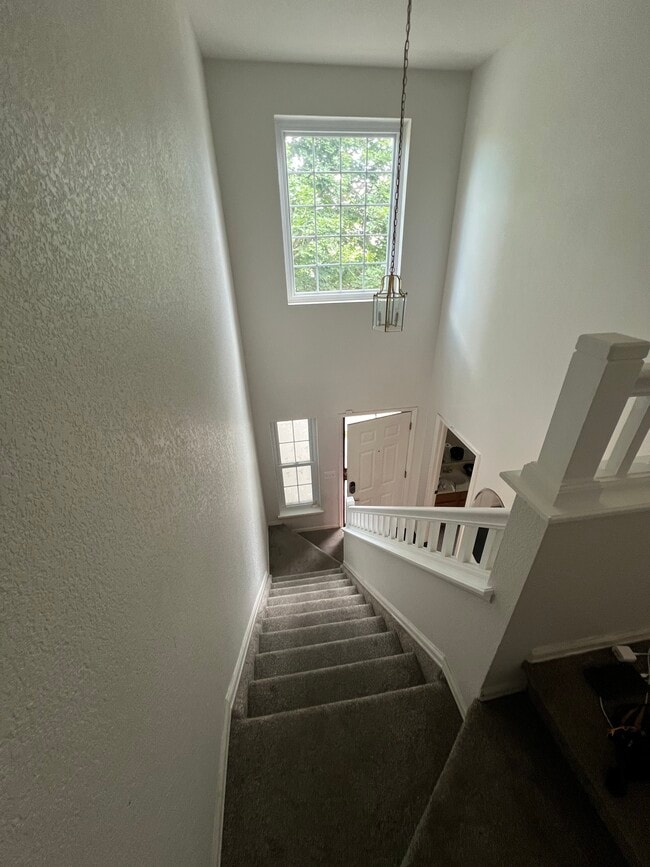 Building Photo - 1243 S Zeno Way