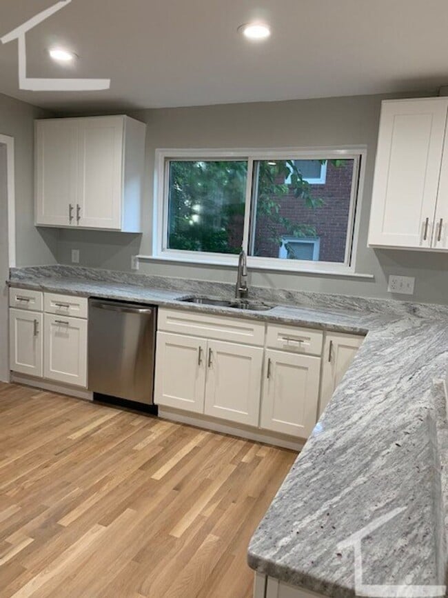 Photo - Renovated 3 bed in Brighton!!! Townhome
