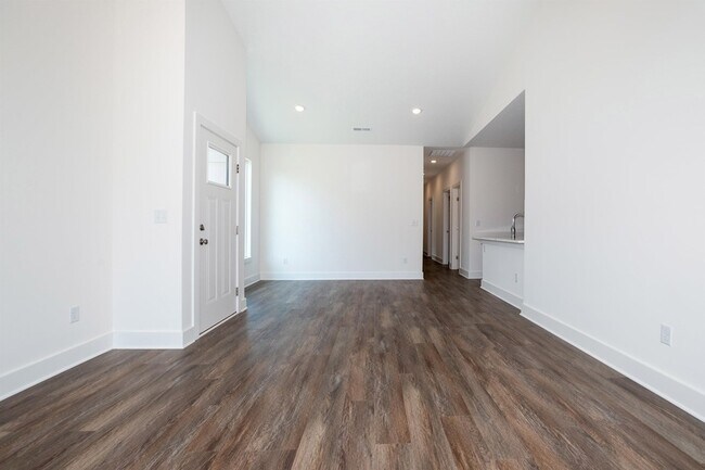 Foto del edificio - 432 Long Path Ct