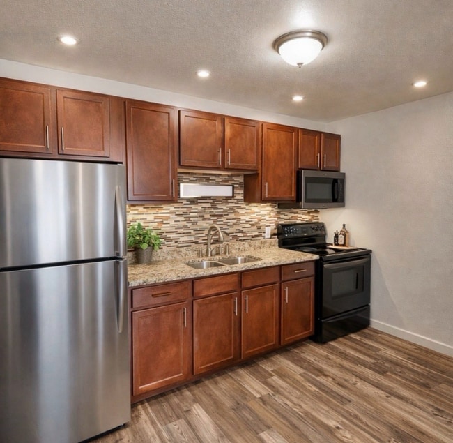 Photo - 3341 E Fountain Blvd Apartment