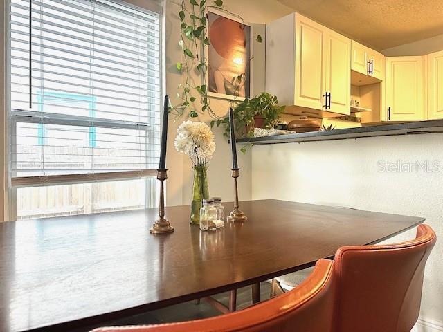 Foto del edificio - 412 E Floribraska Ave