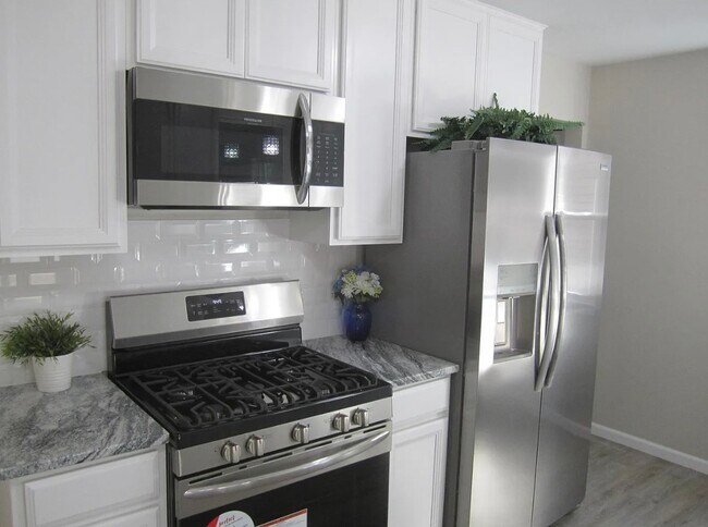 Foto del edificio - 5105 Vincent Ave N