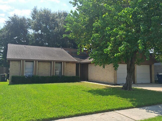 Building Photo - 17915 Wild Willow Ln