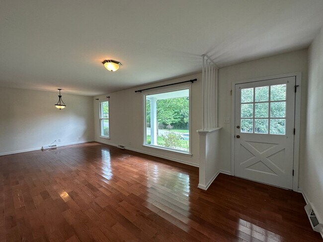 Foto del edificio - Beautiful Pet Friendly 3 bedroom home for ...