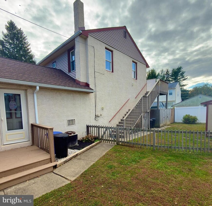 Primary Photo - 538 Lehigh Ave