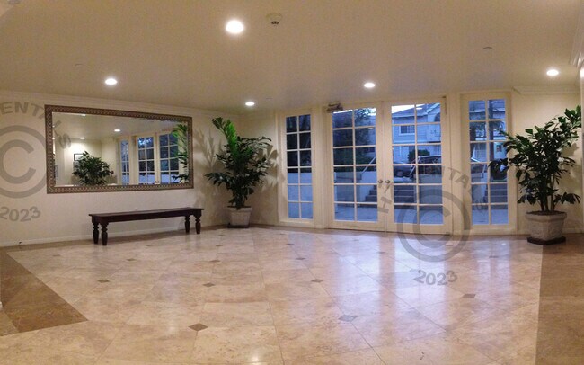 Foto del edificio - 12140 Moorpark St