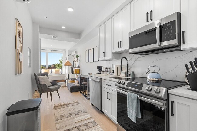 Foto del edificio - 1726 H St NE