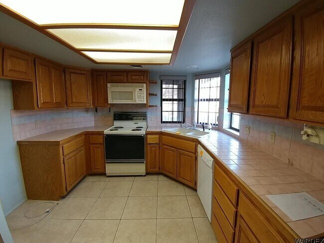 Building Photo - 4092 Coral Reef Dr