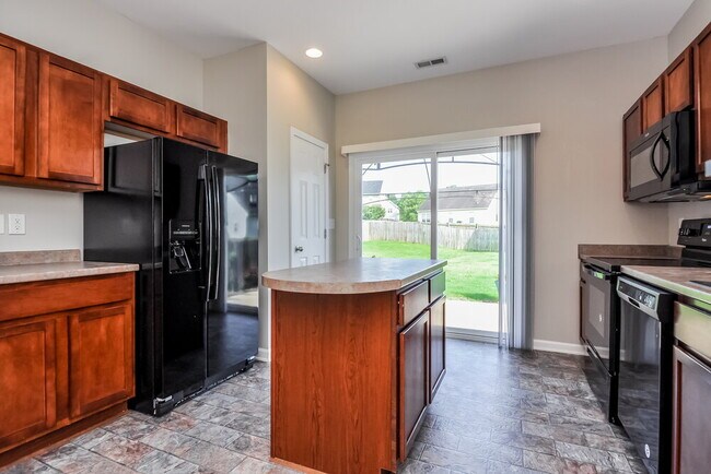 Building Photo - 148 Marino Pl