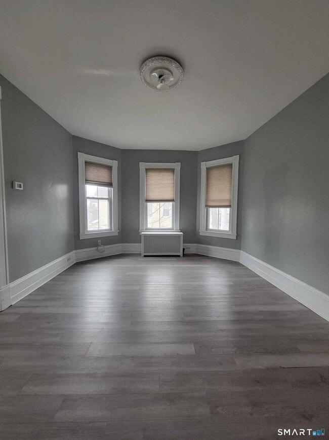 Building Photo - 126 Winthrop St
