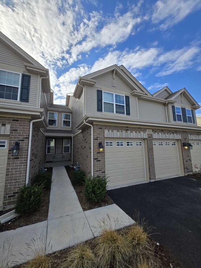Building Photo - 2092 Canyon Creek Ct