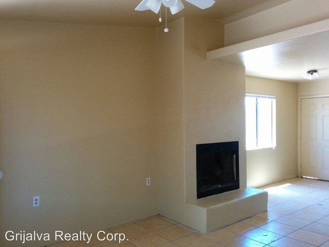 Foto del edificio - 1420 E 16th St