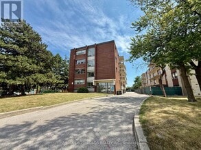 Building Photo - 1191-1191 Ellesmere Rd