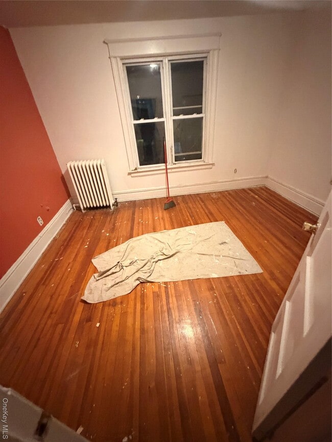 Building Photo - 16 Wallace Ave