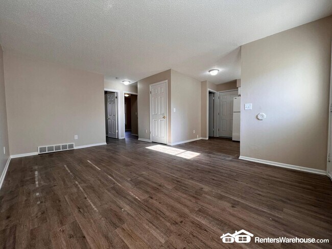 Foto del edificio - 3012 Raccoon St