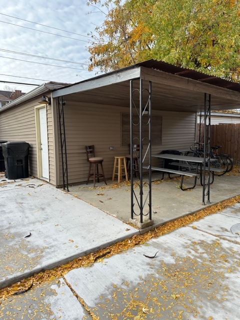 patio - 1418 N Central Ave