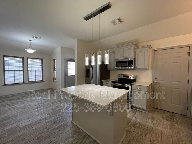 Building Photo - 957 Sedona Pines Dr
