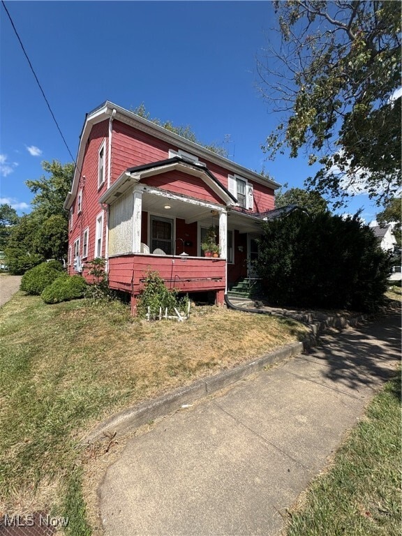 Building Photo - 746 E 3rd St