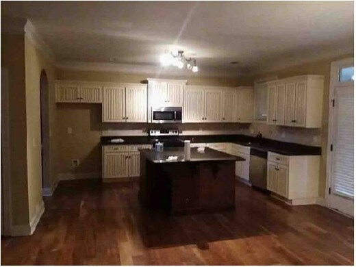 Building Photo - 1107 Sumter Landing Cir