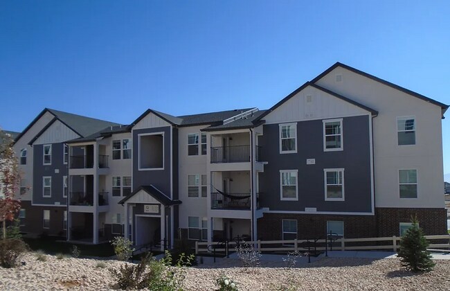 Foto del edificio - 3 Bed/2 Bathroom house in Saratoga Springs