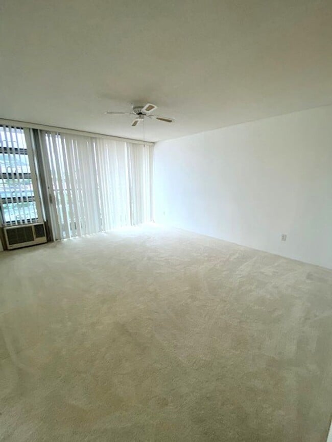 Photo - 1448 Young St Apartment