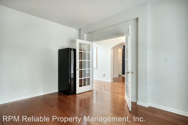Building Photo - 206 Chesapeake Bay Ln N
