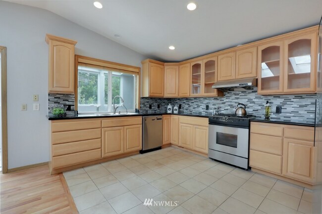 Foto del edificio - 3925 S 188th St