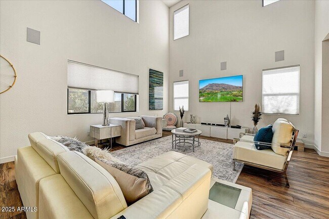 Foto del edificio - 829 E Monte Wy
