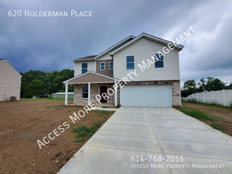 Primary Photo - GREAT LOCATION 4 BED 3 BATH HOME - NEW LEB...