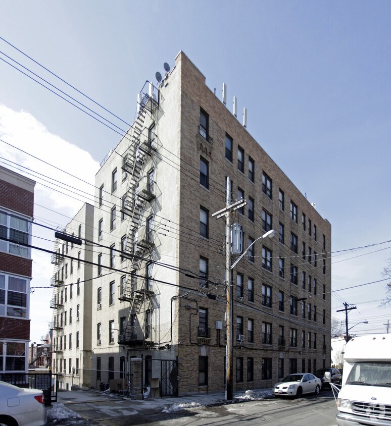 Foto del edificio - 4138 Barnes Ave