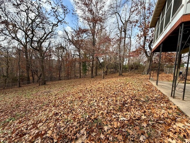 Foto del edificio - 14911 Dutchmans Dr