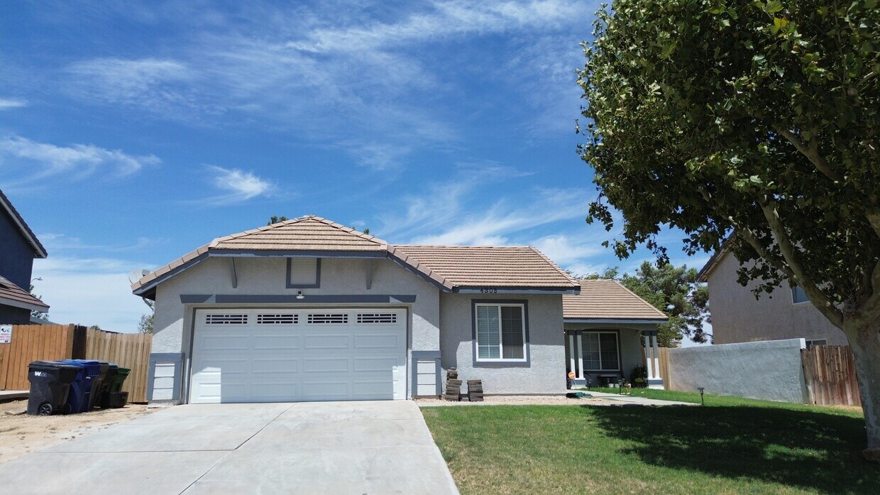 Primary Photo - 4305 Windstar Way