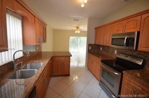 Building Photo - 1374 SW 106th Ave