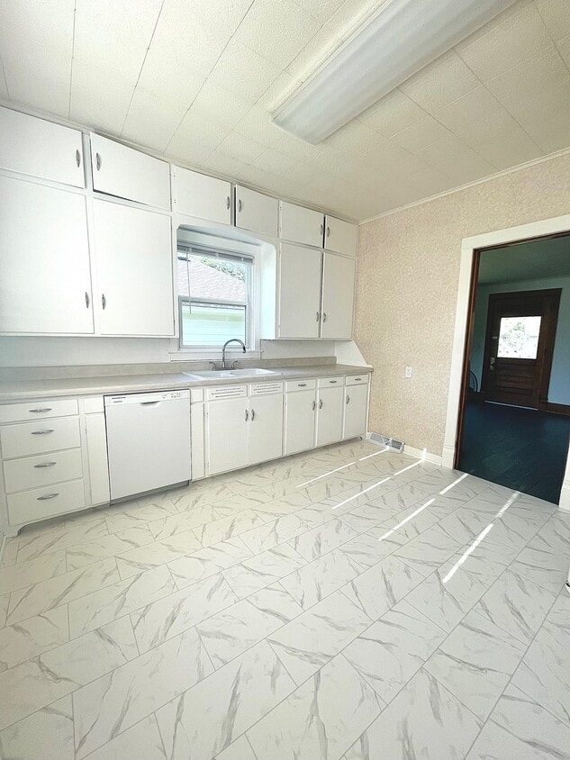 Primary Photo - 1016 Duplex