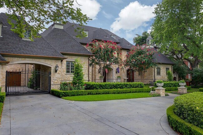 Building Photo - 4307 Beechwood Ln
