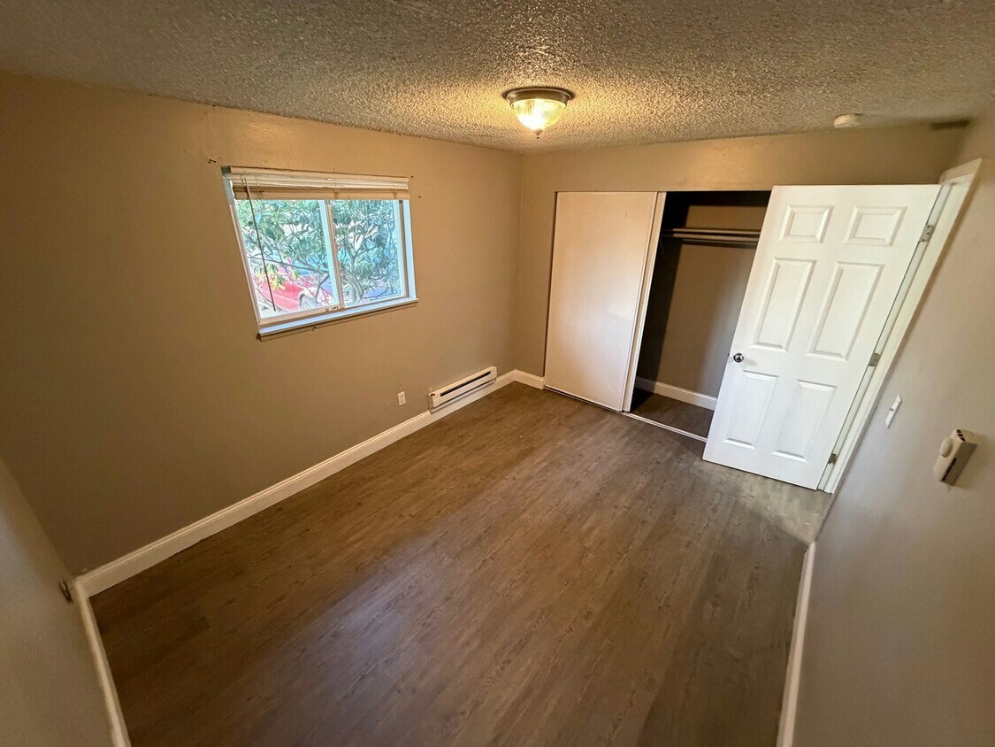 Building Photo - 2705 S 256th St