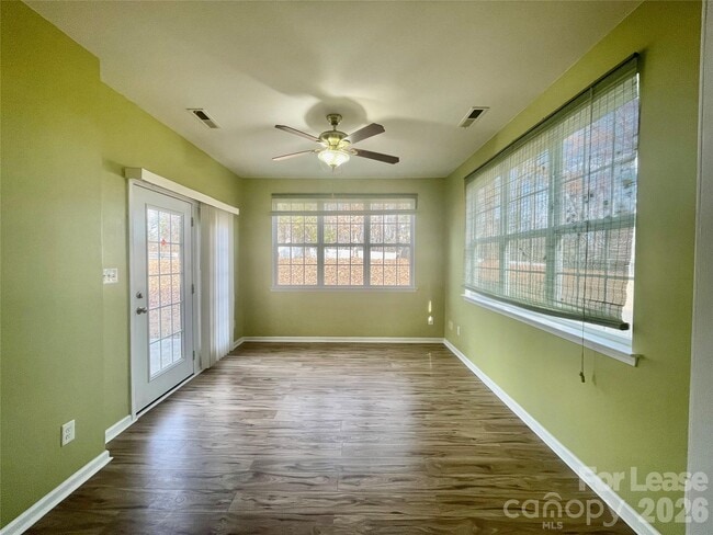 Foto del edificio - 13722 Delstone Dr