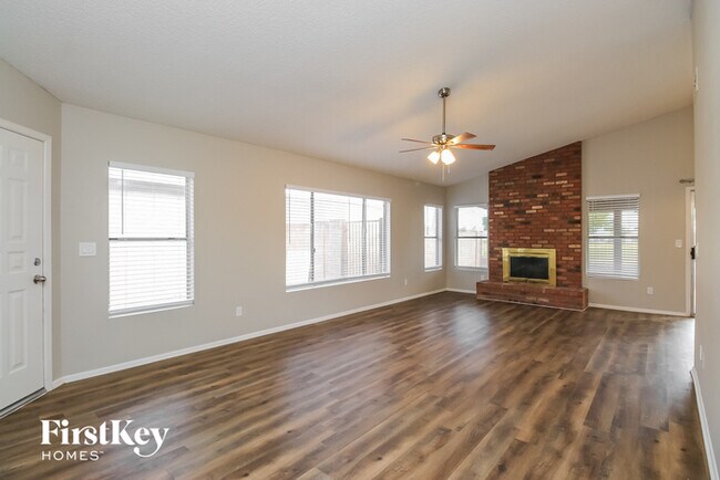 Foto del edificio - 8545 N 108th Ln