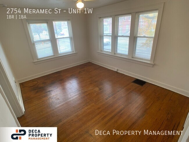 Building Photo - 1 Bedroom Apartment