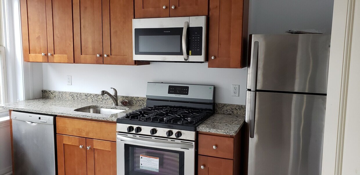 Foto principal - Stunning Brookline 6 bed with B and C line...