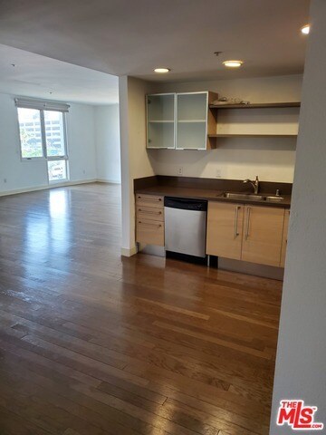 Building Photo - 1234 Wilshire Blvd