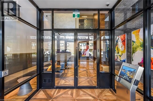 Building Photo - 101 Locke St S