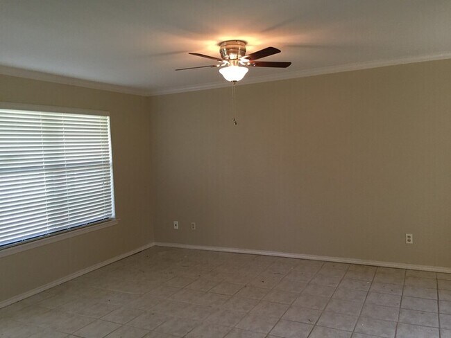 Foto del edificio - 3 Bedroom for rent in Lindale! Tour Today!