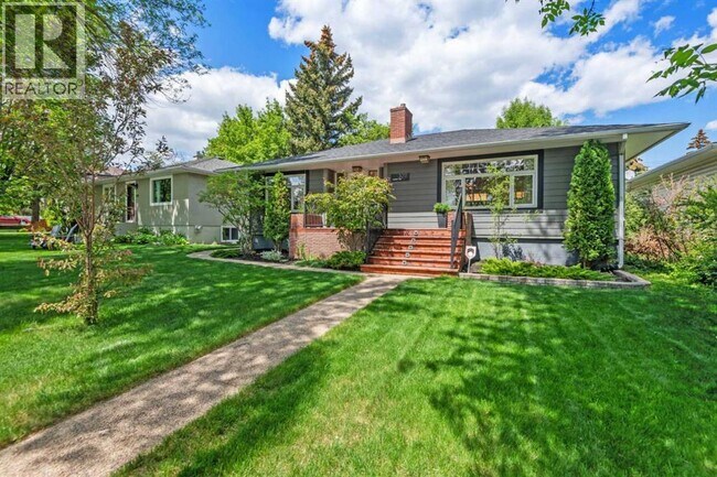 Building Photo - 3211 Kilkenny Rd SW