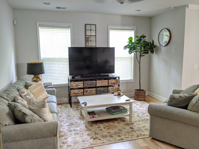 Building Photo - 2153 Oyster Reef Ln