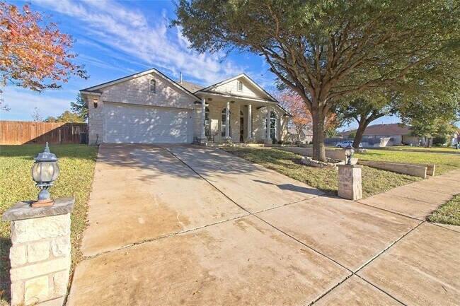 Building Photo - 3112 Clinton Pl