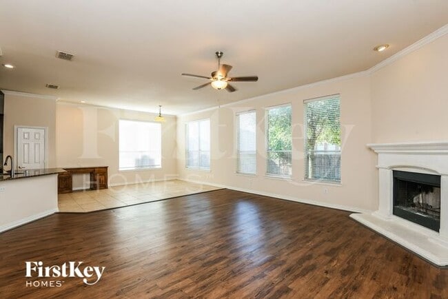 Building Photo - 2916 Softwood Cir